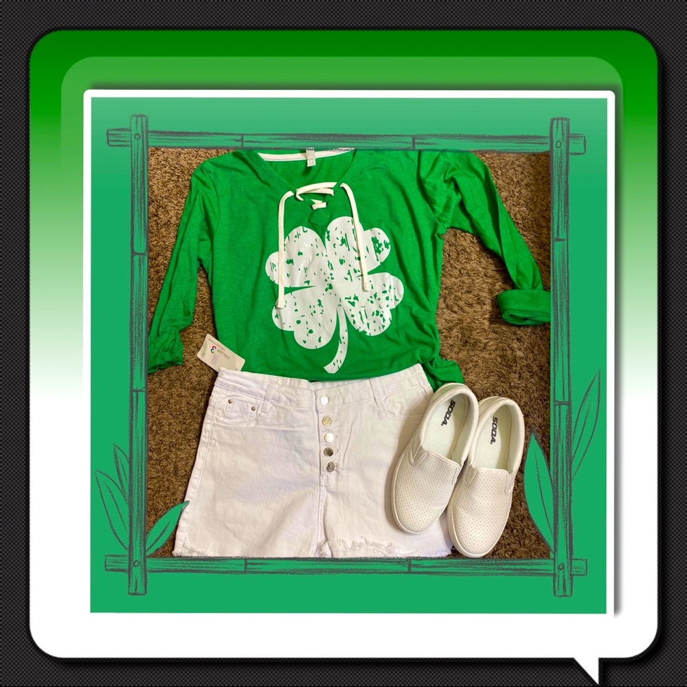 NWT White With Silver Buttons, Button Fly Shorts